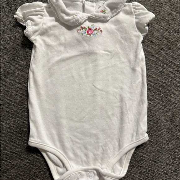 Y2K Carter’s White Baby Onesie with Floral Embroidery - Picture 1 of 1